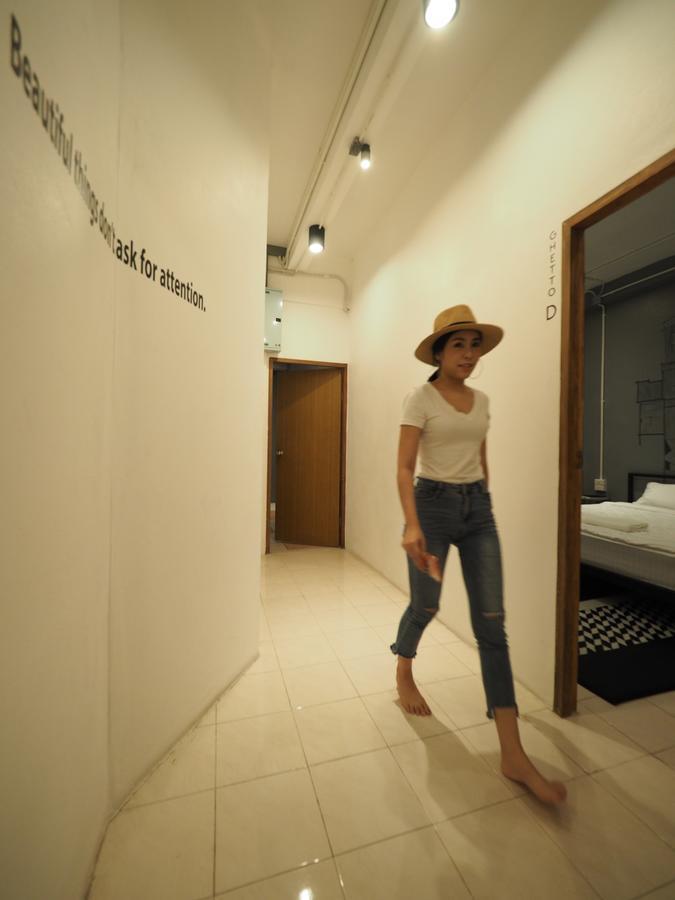 Hostel Slumwhite *